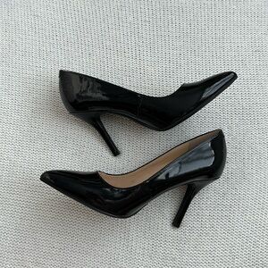 Nine West Patent Leather Pointed Toe Heels Black Size 7.5
